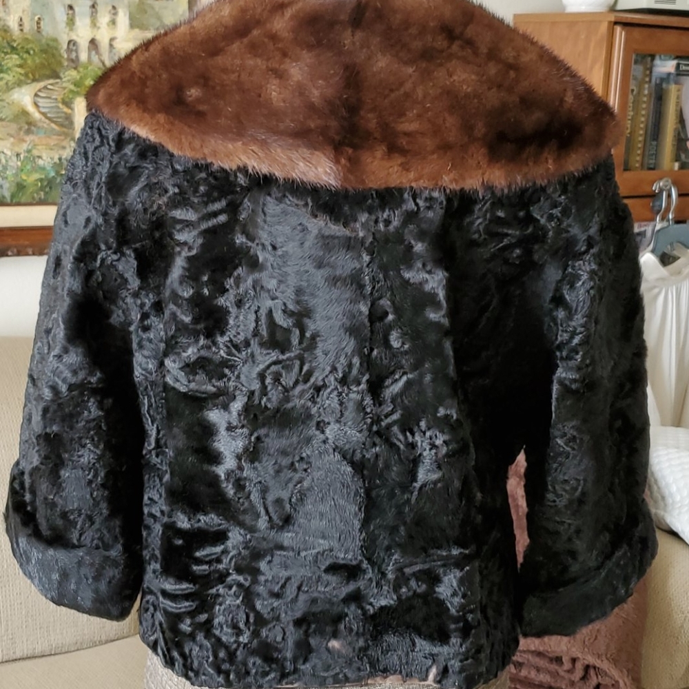 Vintage Black with mink fur coat,  the black fur is called Persian lamb or broad - Picture 6 of 10
